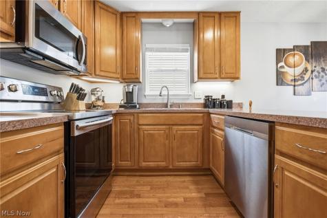 37022 Fairfield Lane North Ridgeville OH 44039