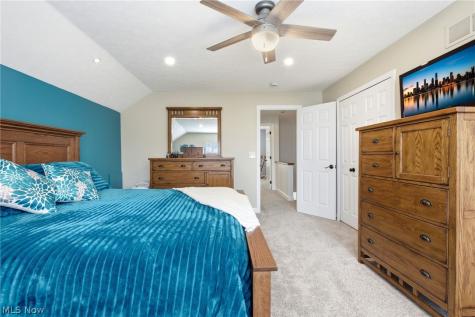 37022 Fairfield Lane North Ridgeville OH 44039