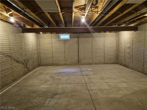 1077 Cookhill Circle Akron OH 44312