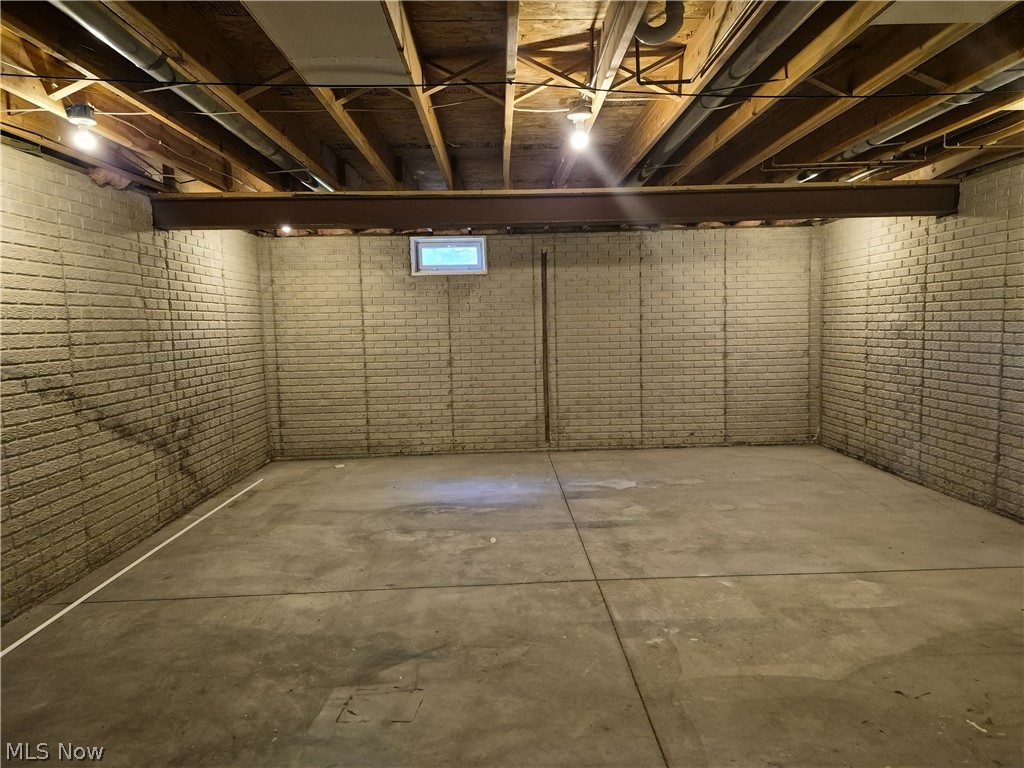 1077 Cookhill Circle Akron OH 44312