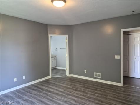 1077 Cookhill Circle Akron OH 44312