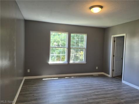 1077 Cookhill Circle Akron OH 44312