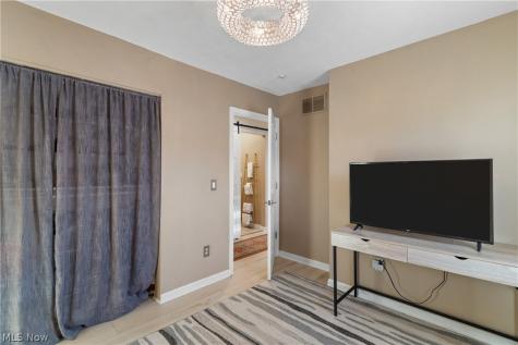 20520 Detroit Road Rocky River OH 44116