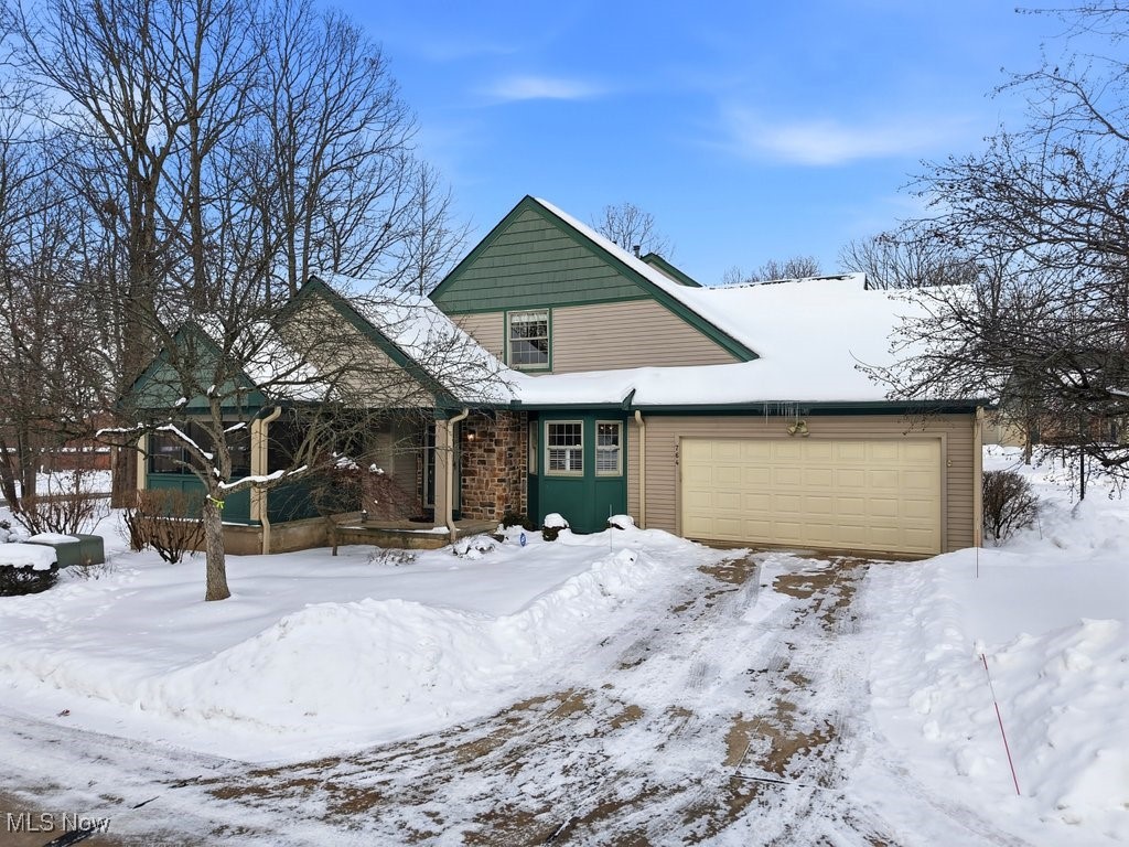 764 Hampton Court Sagamore Hills OH 44067