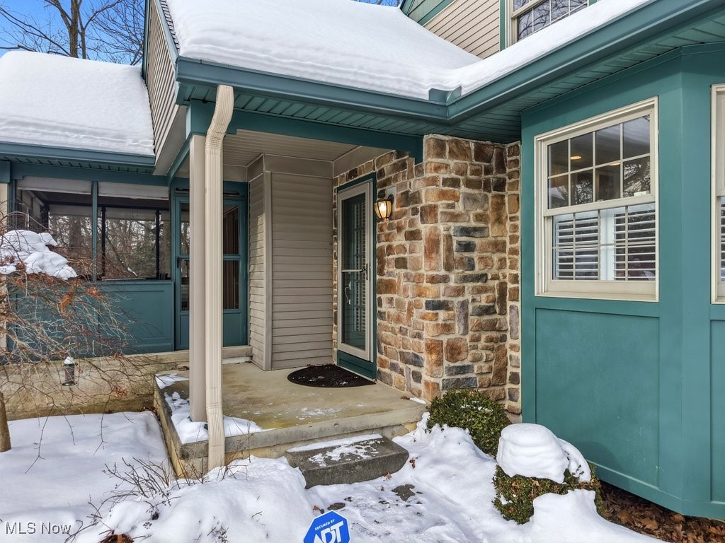 764 Hampton Court Sagamore Hills OH 44067