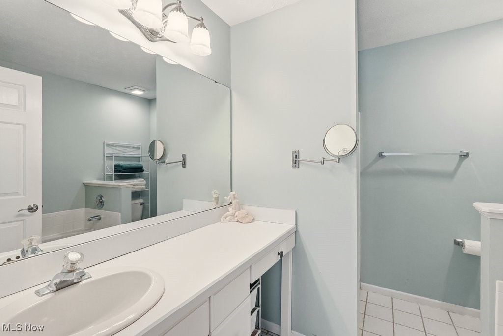 764 Hampton Court Sagamore Hills OH 44067