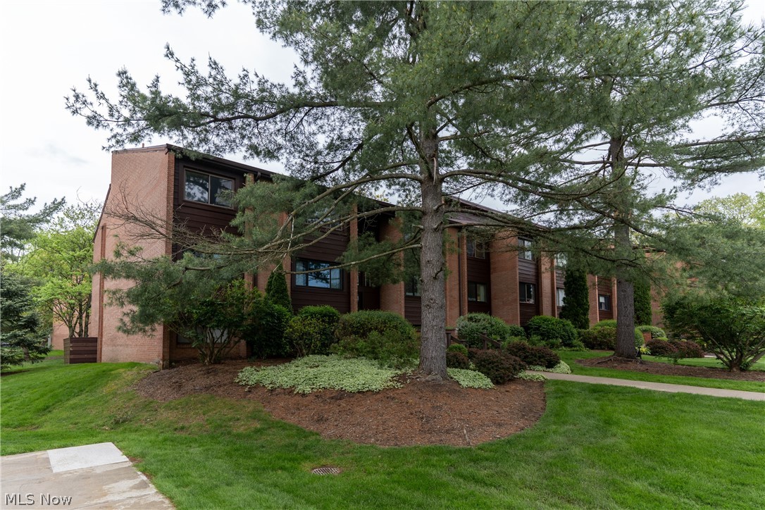 935 Canyon View Road Sagamore Hills OH 44067