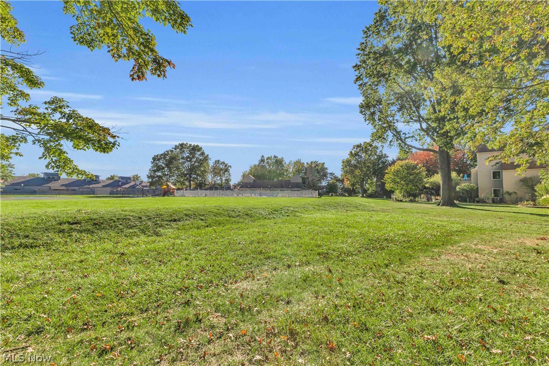 59 Landings Way Avon Lake OH 44012