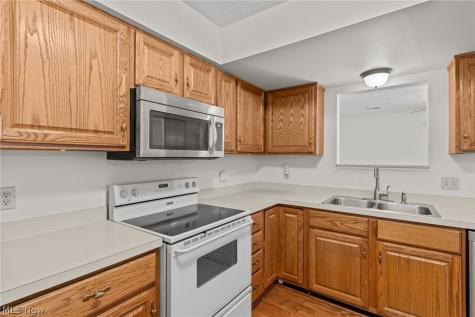 1980 Sandy Hook Stow OH 44224