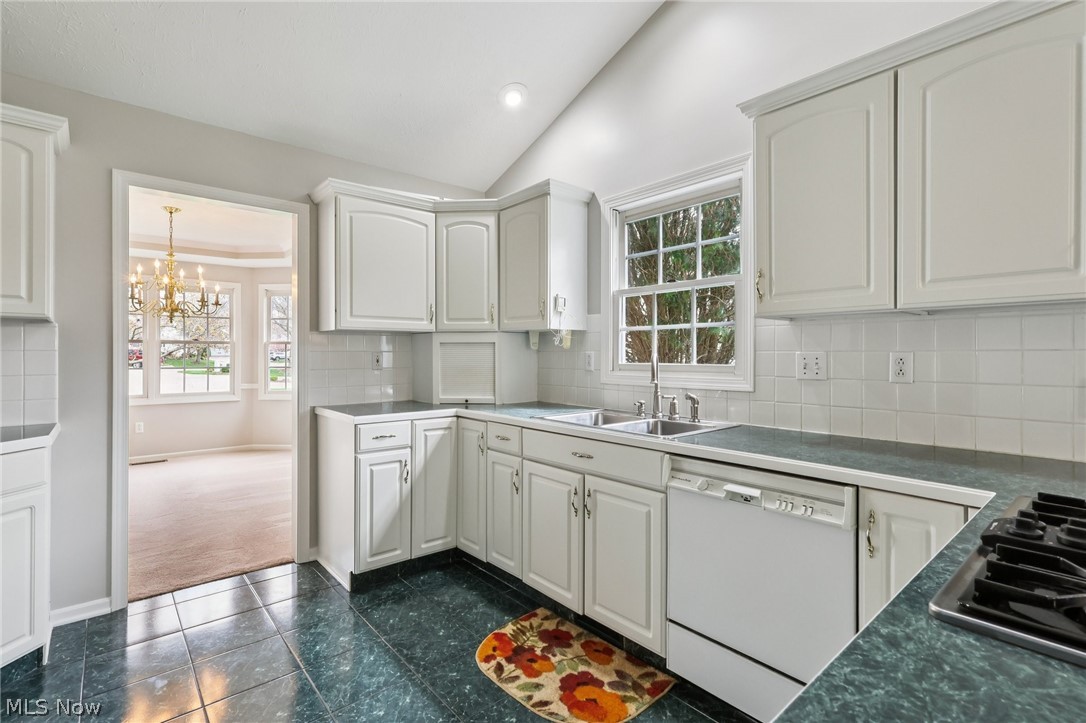 616 Sally Circle Wadsworth OH 44281
