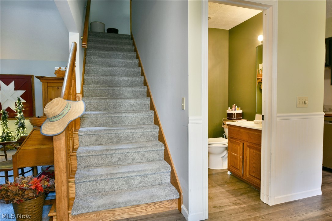 160 Turquoise Drive Cortland OH 44410