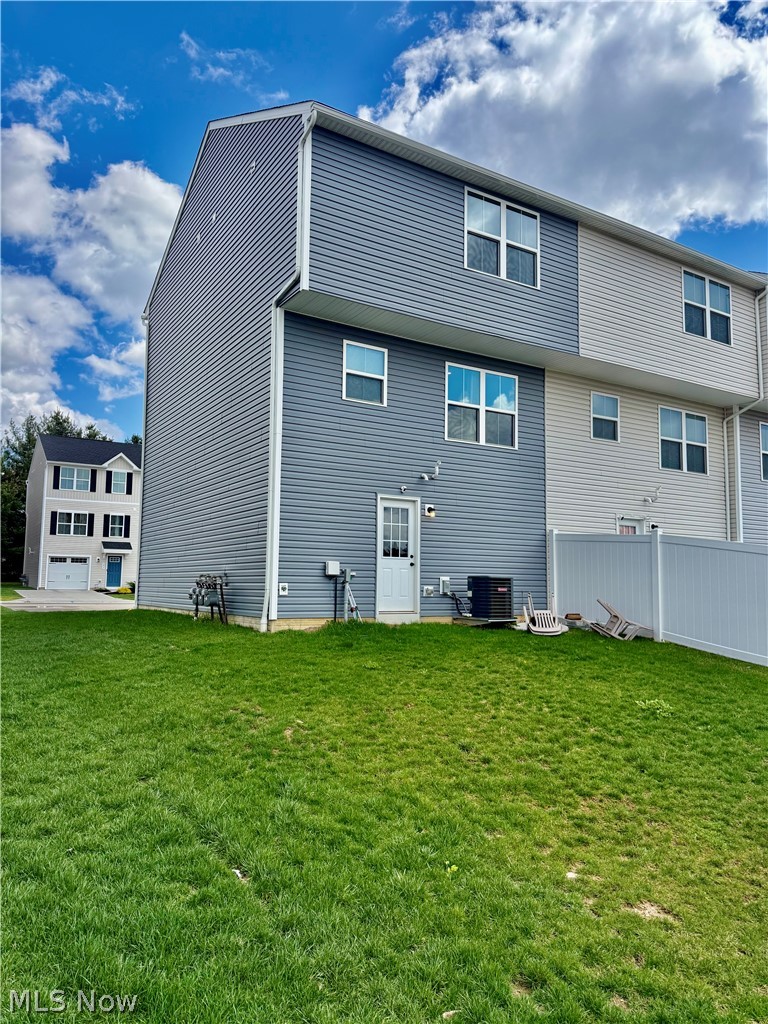 114 Slate Ridge Drive Barberton OH 44203