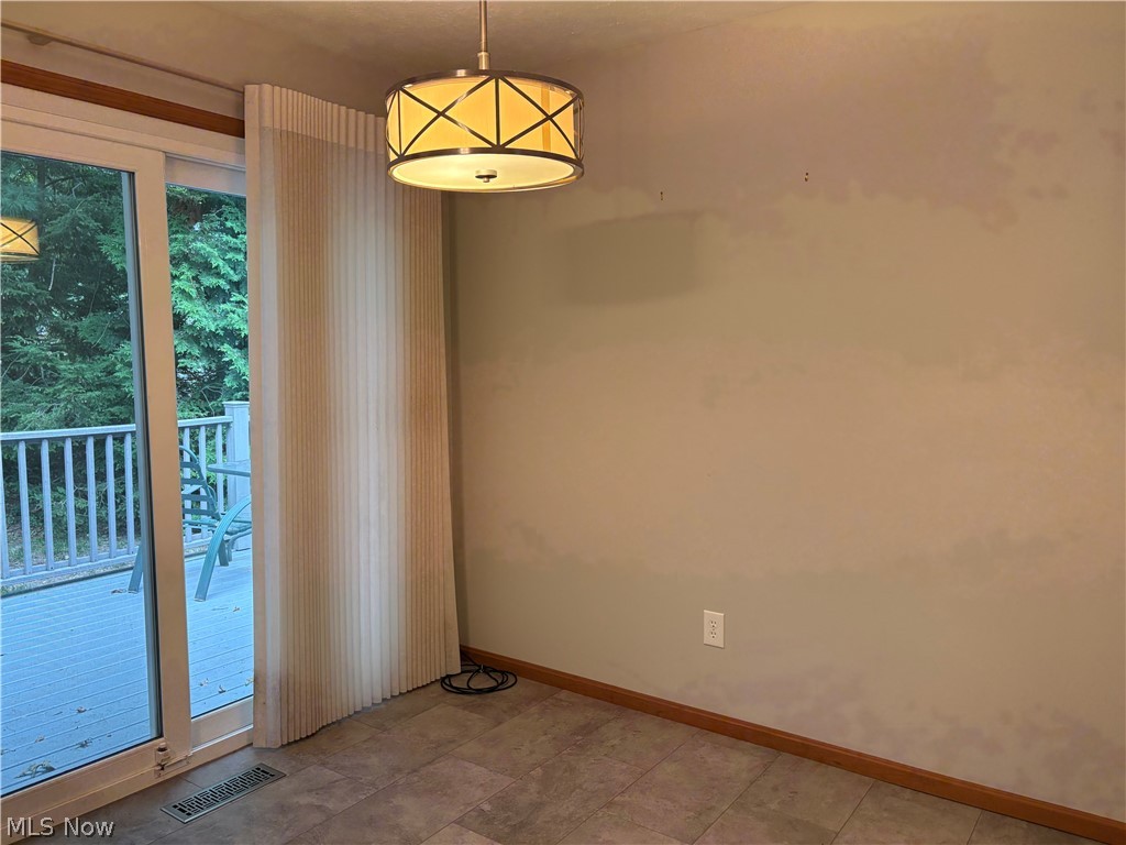 3242 Woodcreek Circle Westlake OH 44145