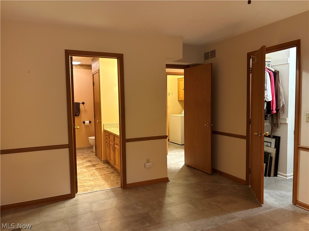 3242 Woodcreek Circle Westlake OH 44145