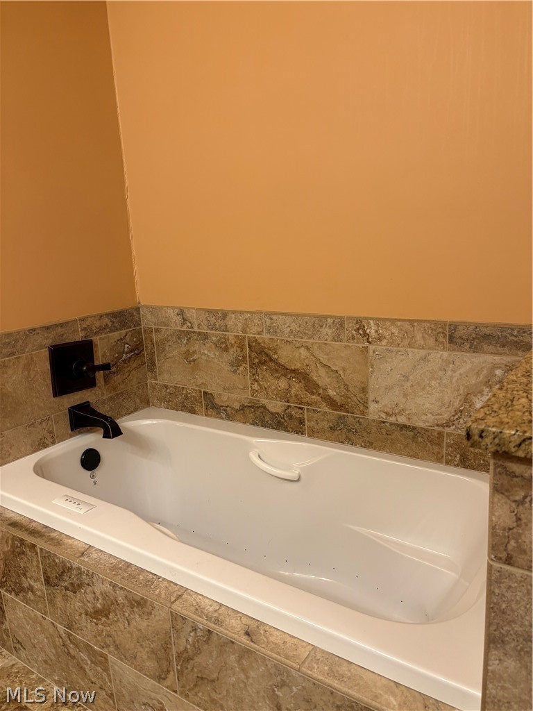 3242 Woodcreek Circle Westlake OH 44145