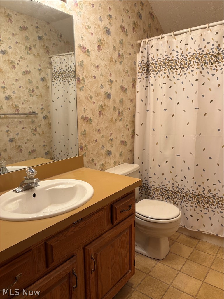 3242 Woodcreek Circle Westlake OH 44145