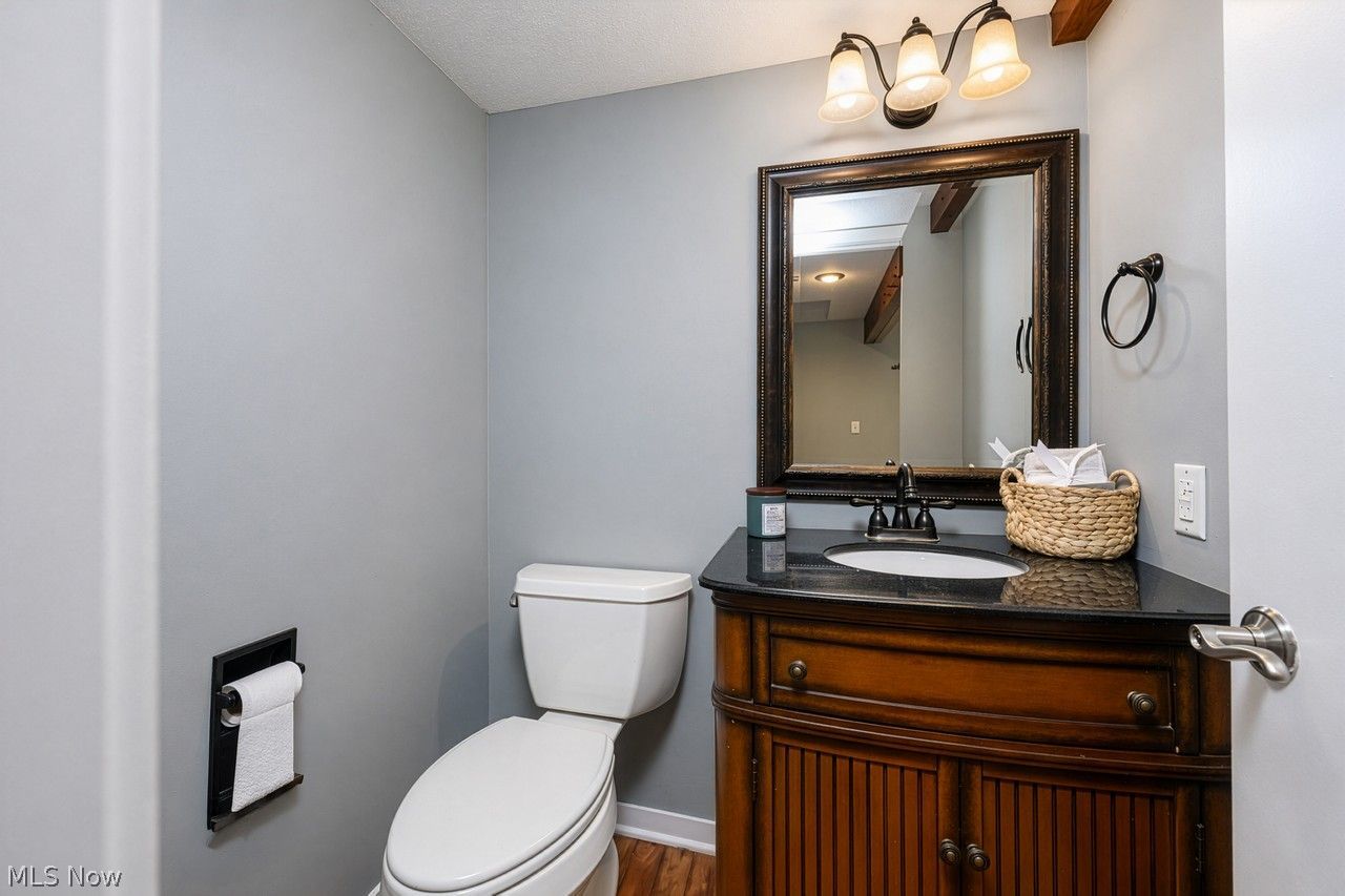 3201 Mariners Island Drive NW Canton OH 44708