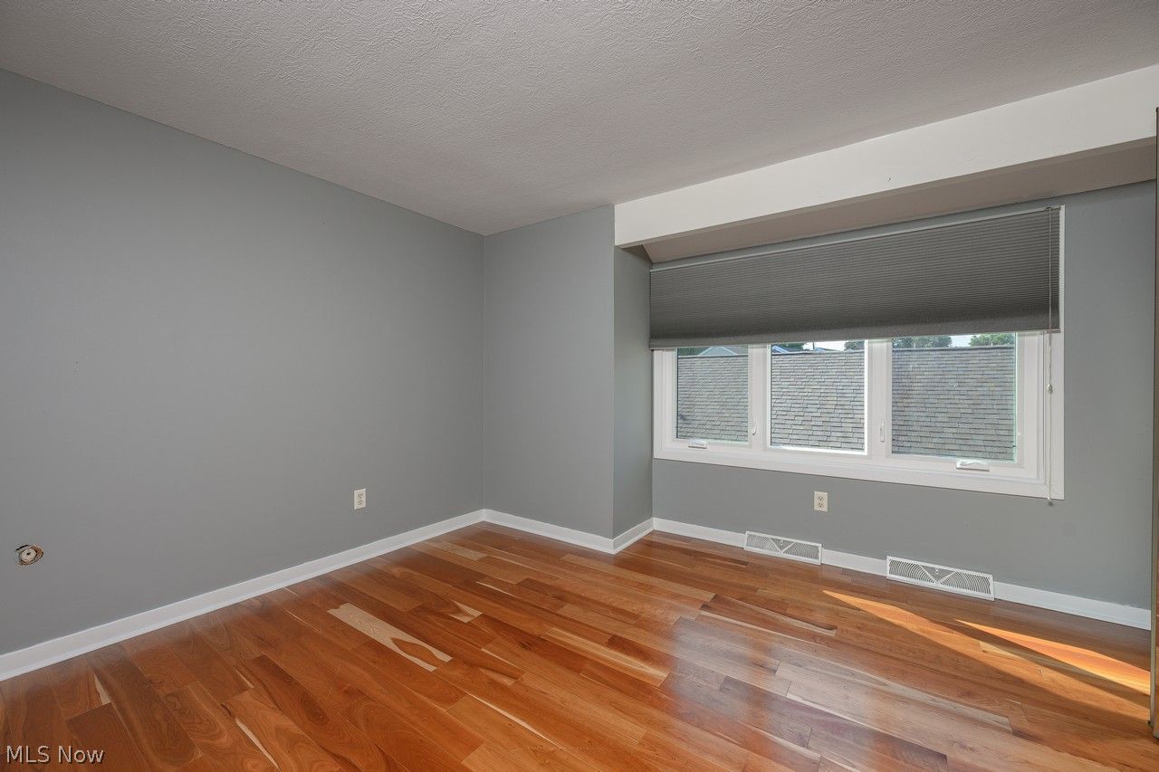 3201 Mariners Island Drive NW Canton OH 44708