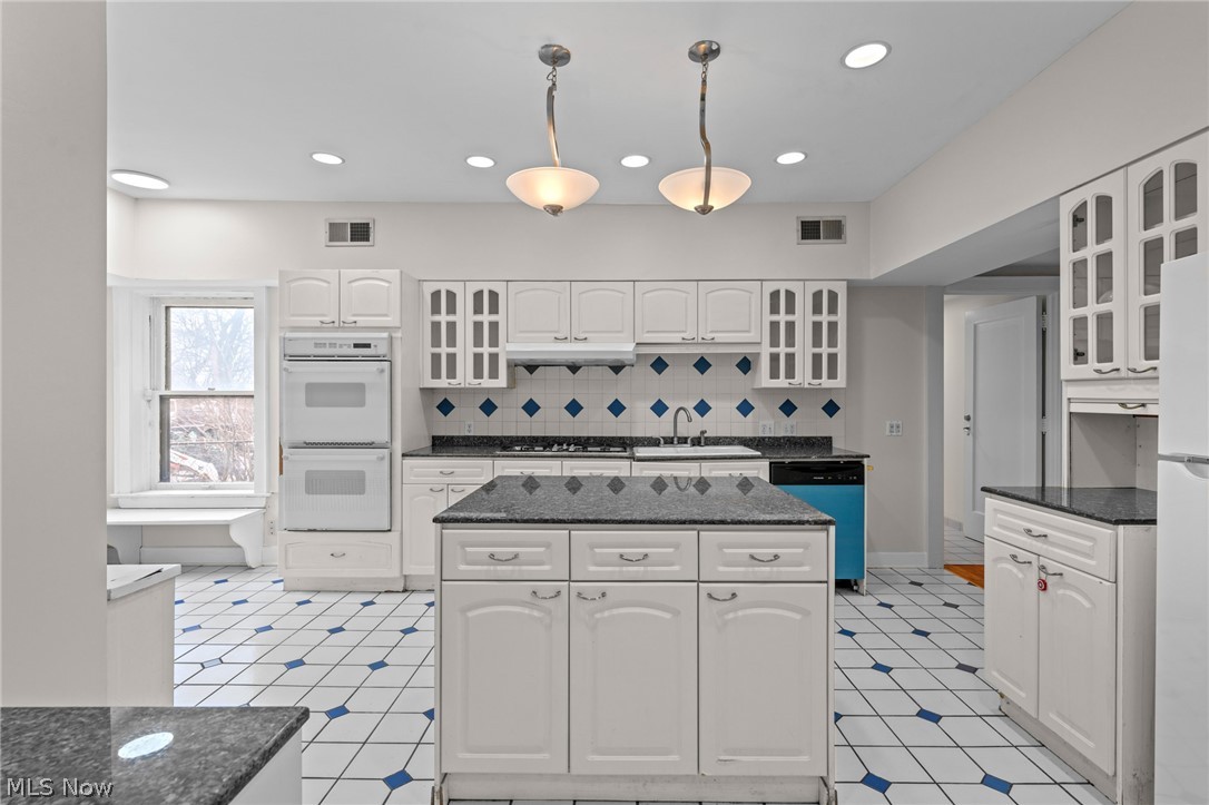 11428 Cedar Glen Parkway Cleveland OH 44106