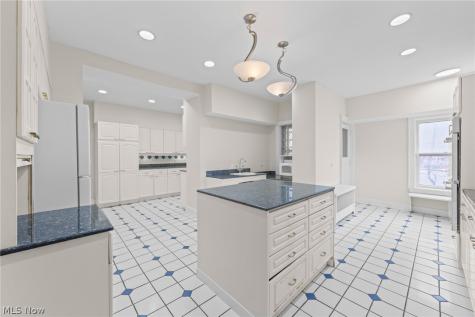 11428 Cedar Glen Parkway Cleveland OH 44106