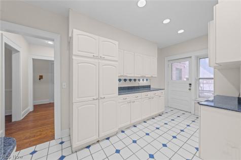 11428 Cedar Glen Parkway Cleveland OH 44106