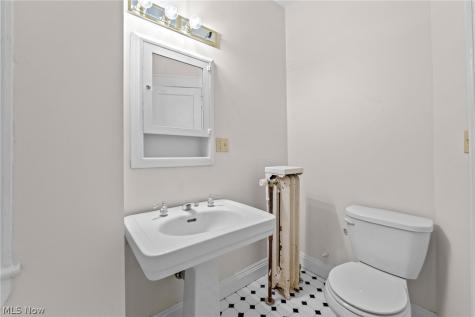 11428 Cedar Glen Parkway Cleveland OH 44106