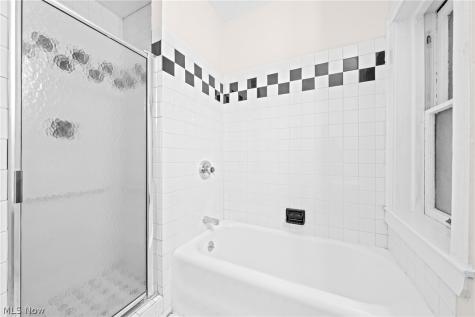 11428 Cedar Glen Parkway Cleveland OH 44106