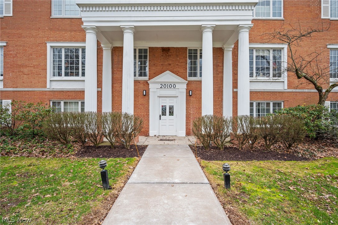 20100 Fairmount Boulevard Shaker Heights OH 44118
