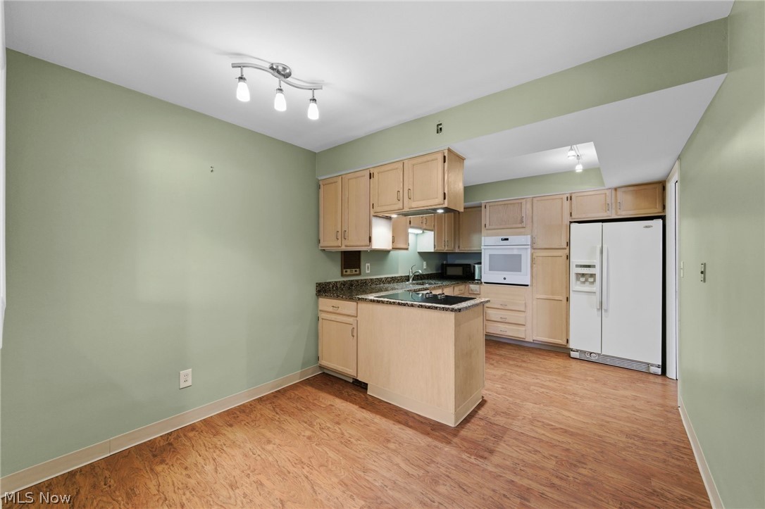 20100 Fairmount Boulevard Shaker Heights OH 44118