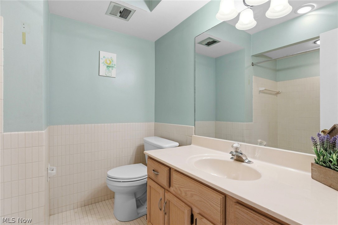 20100 Fairmount Boulevard Shaker Heights OH 44118