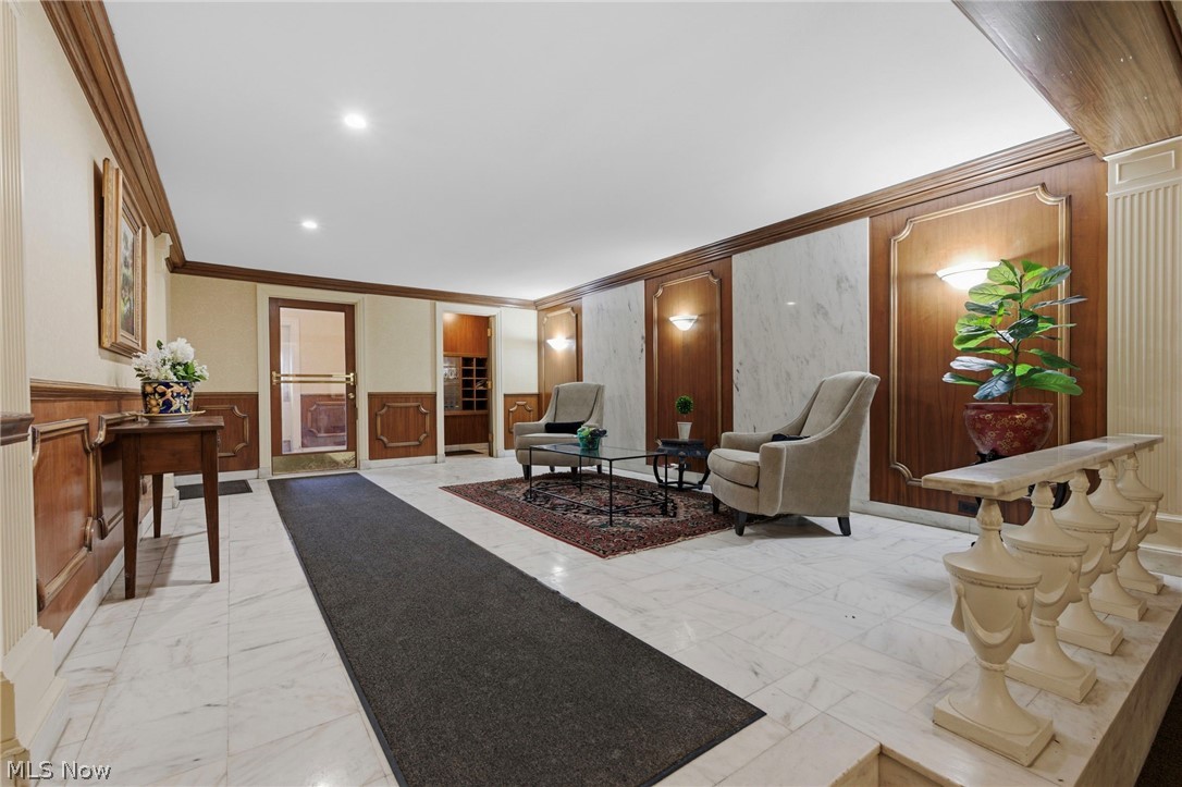 20100 Fairmount Boulevard Shaker Heights OH 44118