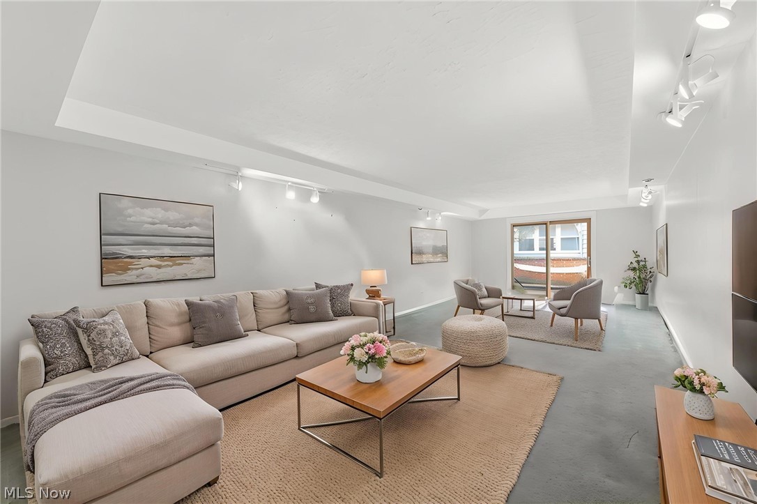 20100 Fairmount Boulevard Shaker Heights OH 44118