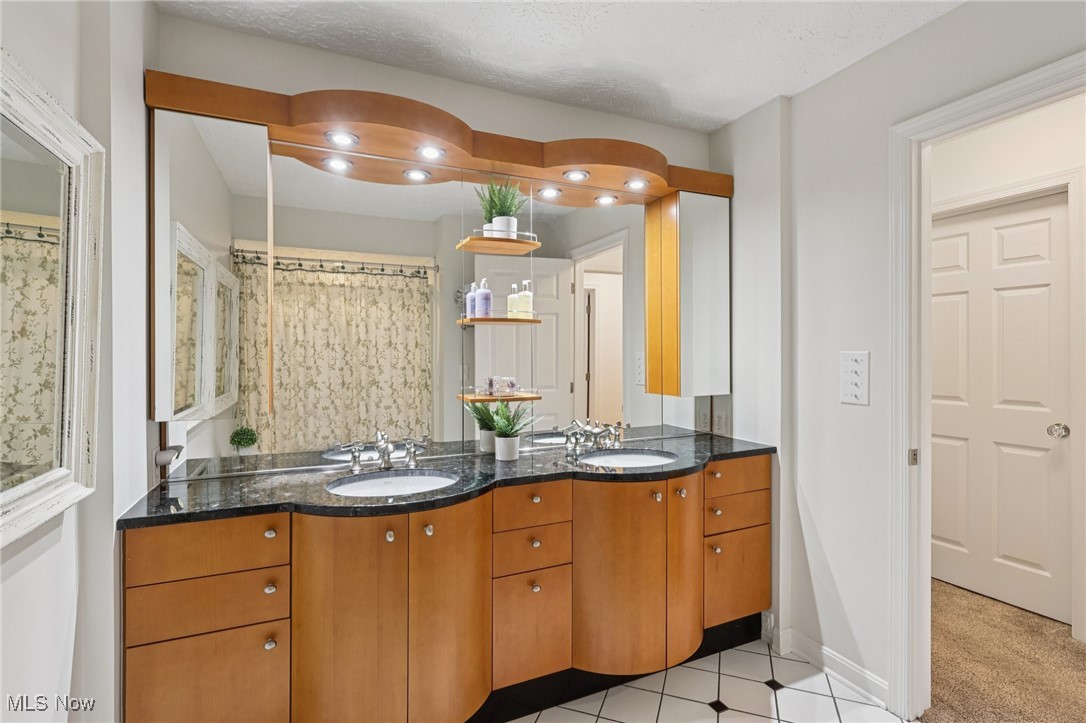 12 Hidden Valley Rocky River OH 44116