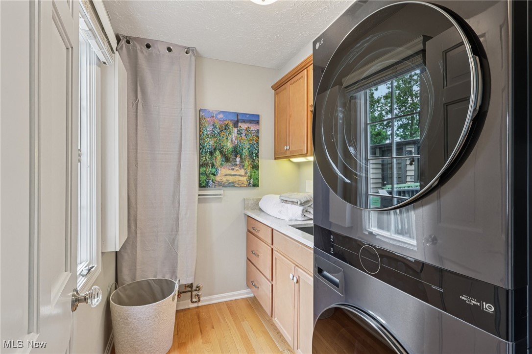 12 Hidden Valley Rocky River OH 44116