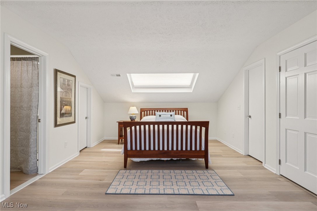 12 Hidden Valley Rocky River OH 44116