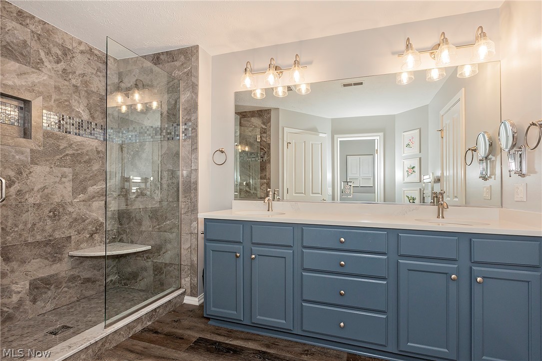 318 W Legend Court Highland Heights OH 44143