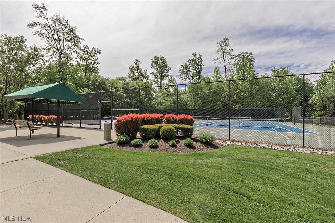 318 W Legend Court Highland Heights OH 44143