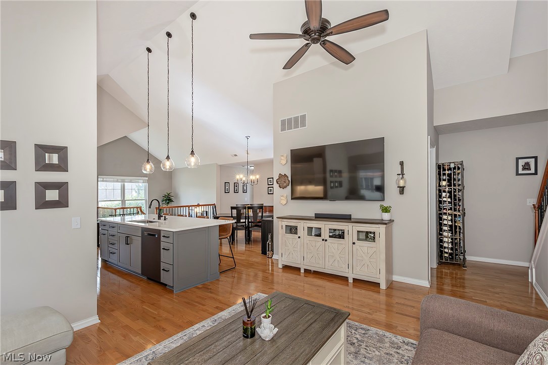 318 W Legend Court Highland Heights OH 44143