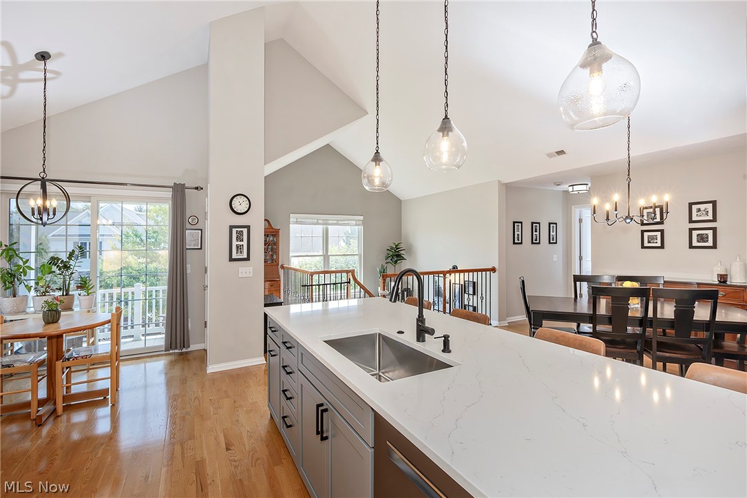 318 W Legend Court Highland Heights OH 44143