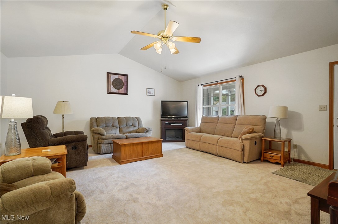 6695 Clingan Road Poland OH 44514