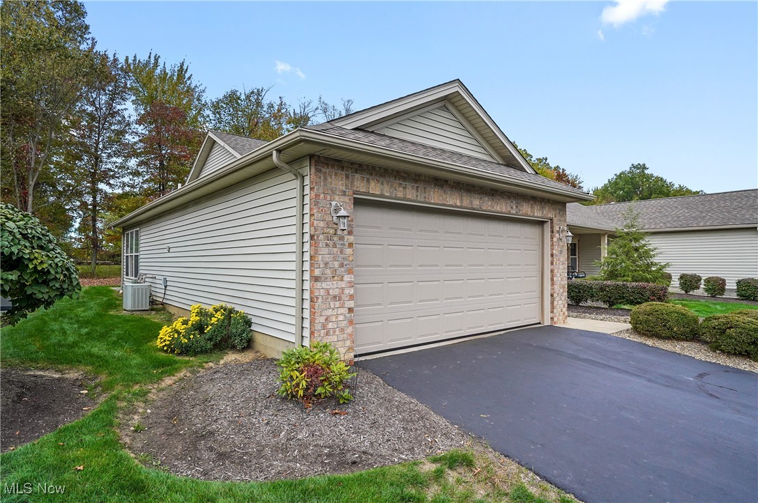 6695 Clingan Road Poland OH 44514