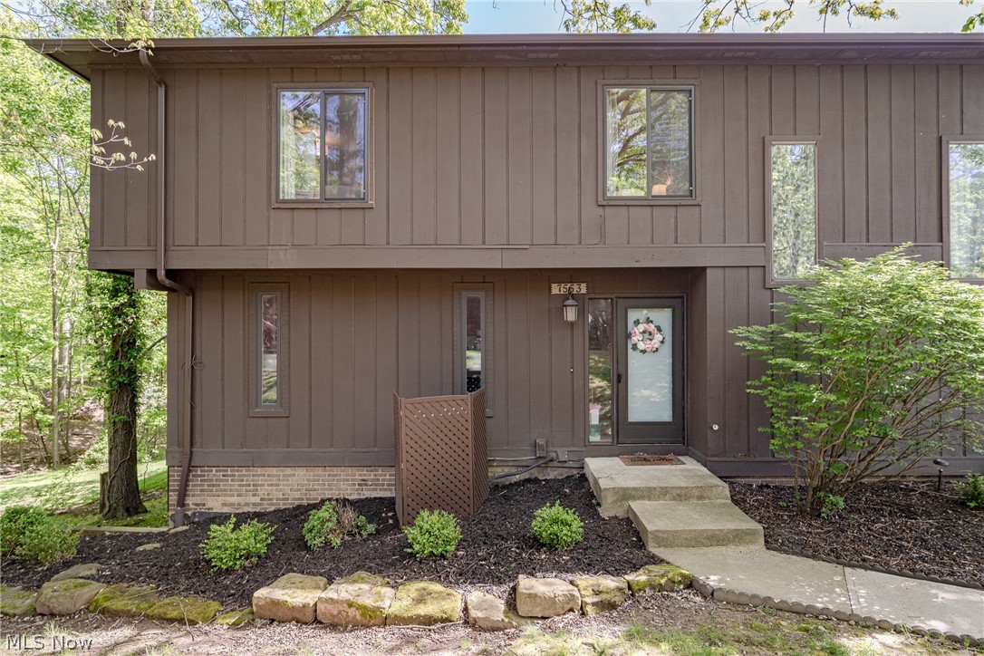 7553 Creekwood Drive North Royalton OH 44133