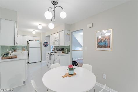 7553 Creekwood Drive North Royalton OH 44133