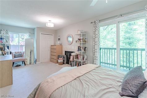 7553 Creekwood Drive North Royalton OH 44133
