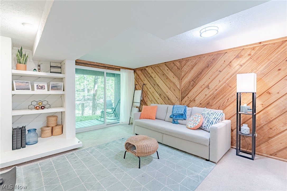 7553 Creekwood Drive North Royalton OH 44133