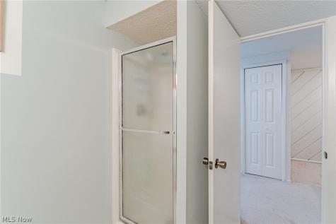 7553 Creekwood Drive North Royalton OH 44133