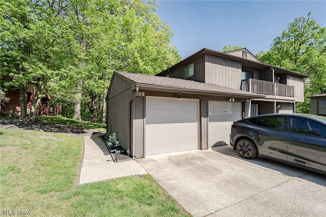 7553 Creekwood Drive North Royalton OH 44133