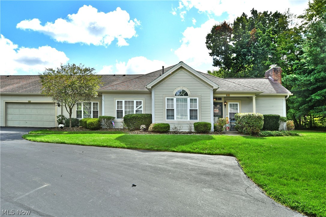 38 Woodland Chase Boulevard Niles OH 44446
