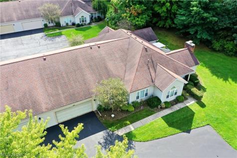 38 Woodland Chase Boulevard Niles OH 44446