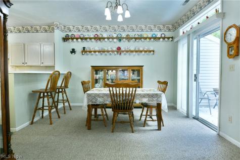 38 Woodland Chase Boulevard Niles OH 44446